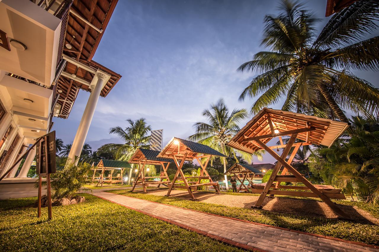 Hotel Yapahuwa Paradise Exteriér fotografie